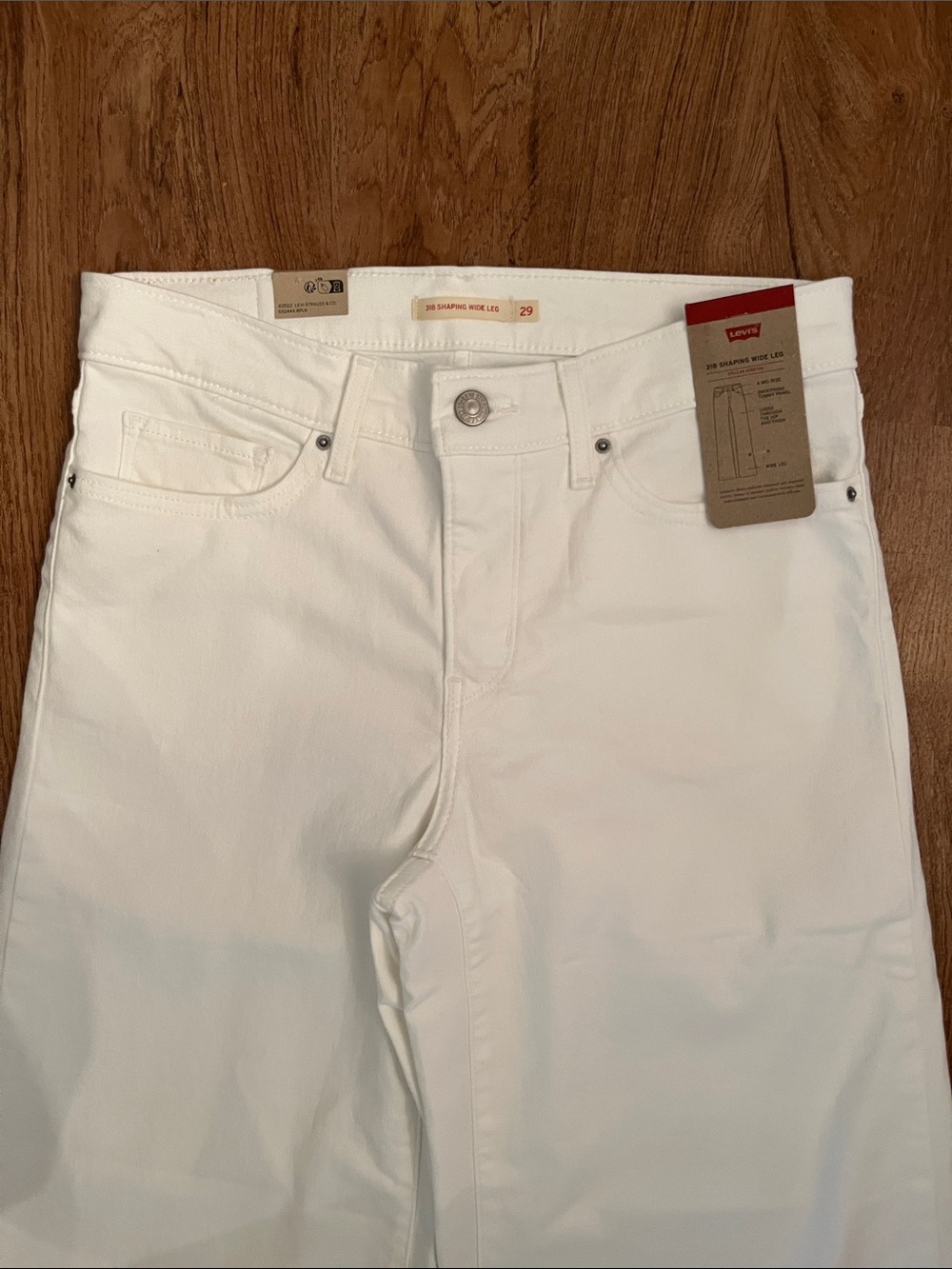 NWT Levi’s 318 Shaping Wide Leg Jeans - Picture 5 of 13